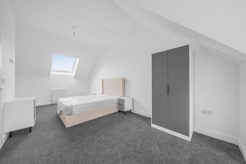 undefined, HMO Eighth Avenue De,  Aylesbury,  HP21
