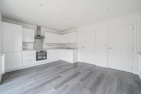 undefined, HMO Eighth Avenue De,  Aylesbury,  HP21