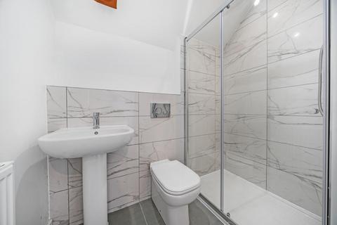 undefined, HMO Eighth Avenue De,  Aylesbury,  HP21