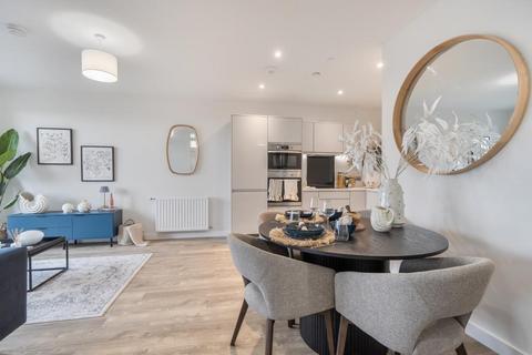 undefined, Elmsleigh Road,  Staines,  TW18