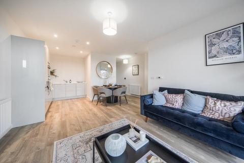 undefined, Elmsleigh Road,  Staines,  TW18
