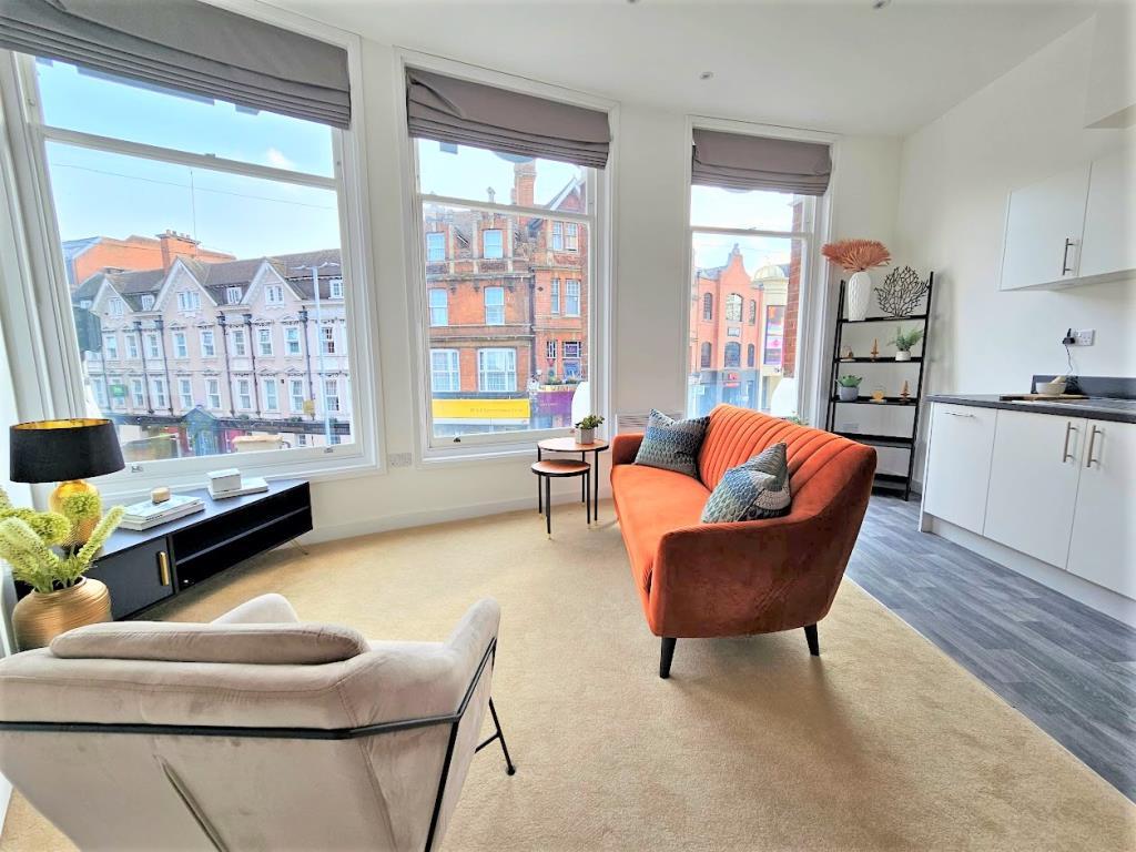 Example Open Plan Lounge/Kitchen