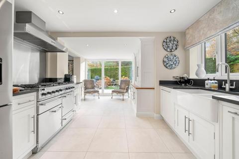 undefined, St. Nicholas Crescent,  Woking,  GU22