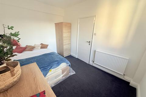 2 bedroom flat to rent, Shirland Road, Maida Vale, London, W9