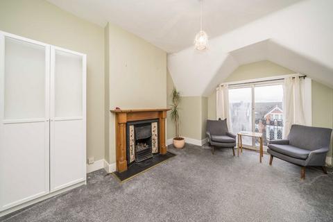 undefined, Woodside, London SW19