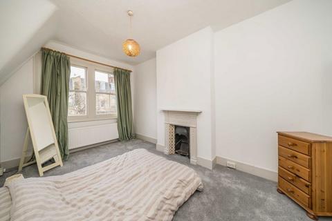 undefined, Woodside, London SW19