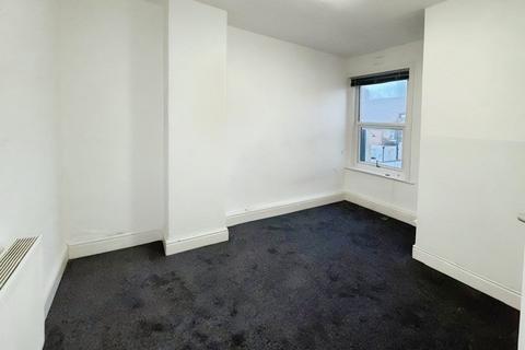 2 bedroom end of terrace house to rent, Bedford Road, Lancashire FY1