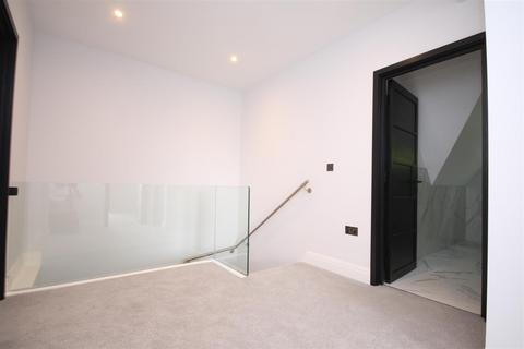 undefined, WOLSEY ROAD, ESHER KT10