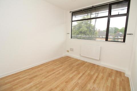 2 bedroom apartment to rent, Worsley Bridge Road, Sydenham, SE26