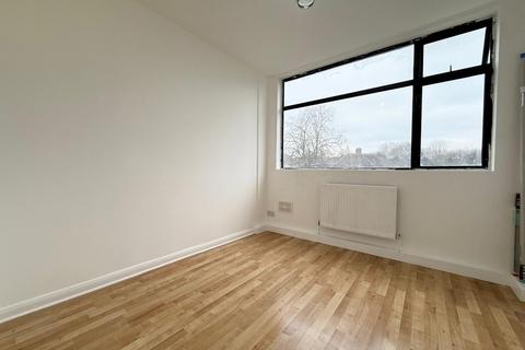 2 bedroom apartment to rent, Worsley Bridge Road, Sydenham, SE26