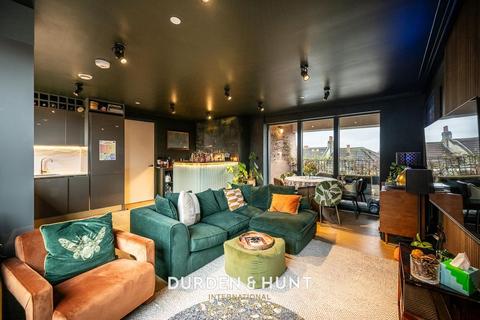 3 bedroom apartment for sale, Wood Street, London E17
