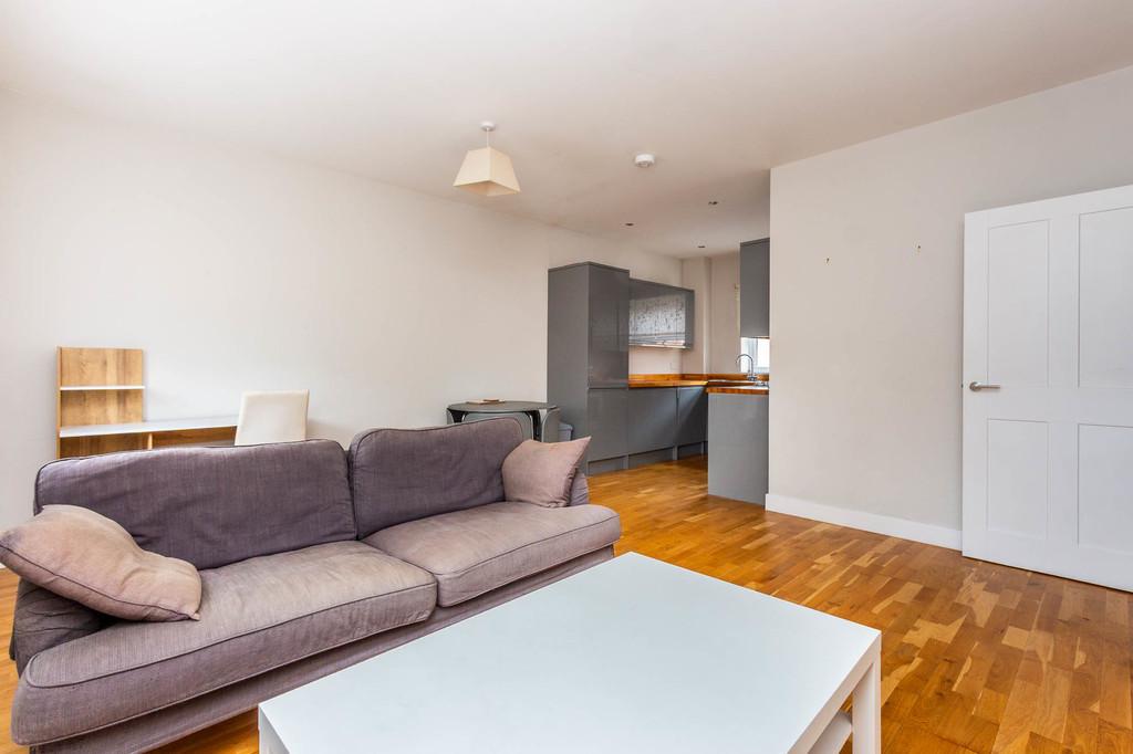 Lounge/Dining/Kitchen