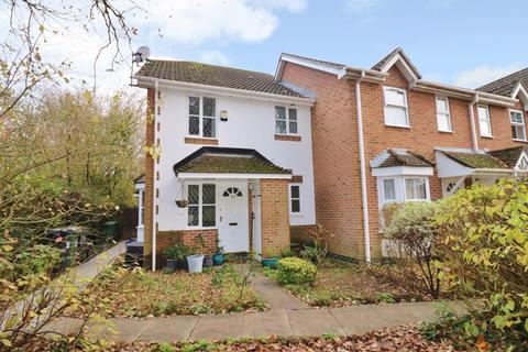 1 bedroom semi-detached house to rent, Martley Gardens, Southampton SO30