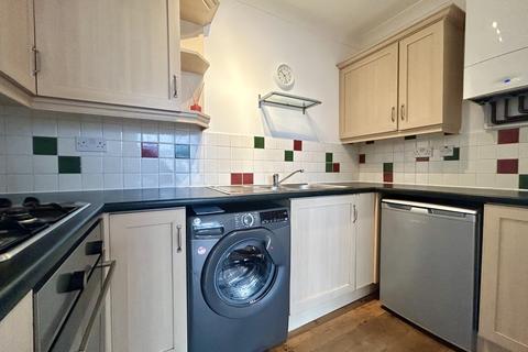 2 bedroom apartment to rent, Burnaby Road, Bournemouth