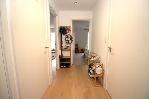 undefined, Water Lane, Surrey KT1