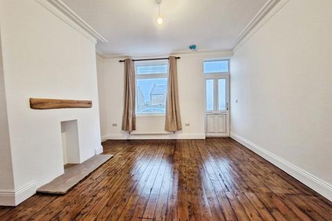 undefined, Park Avenue, Leeds LS19