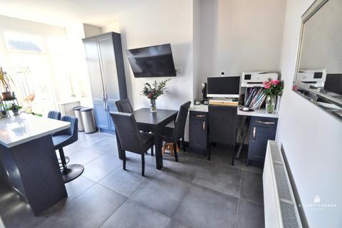 3 bedroom end of terrace house for sale, Hildaville Drive, Westcliff-on-Sea