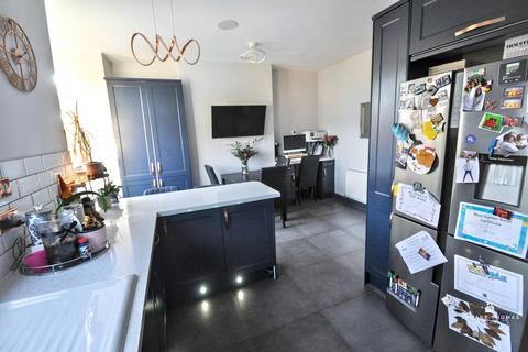 undefined, Hildaville Drive, Westcliff-on-Sea