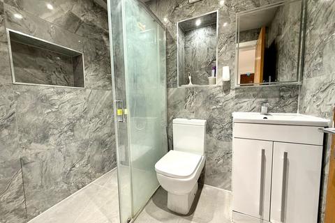undefined, Bath Road, Hounslow