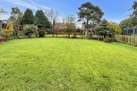 4 bedroom detached house for sale, Scalby Road, Scarborough YO12