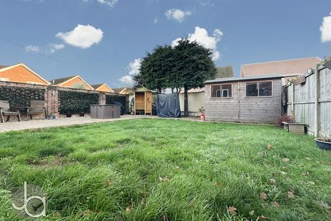 5 bedroom detached house for sale, Pilborough Way, Colchester