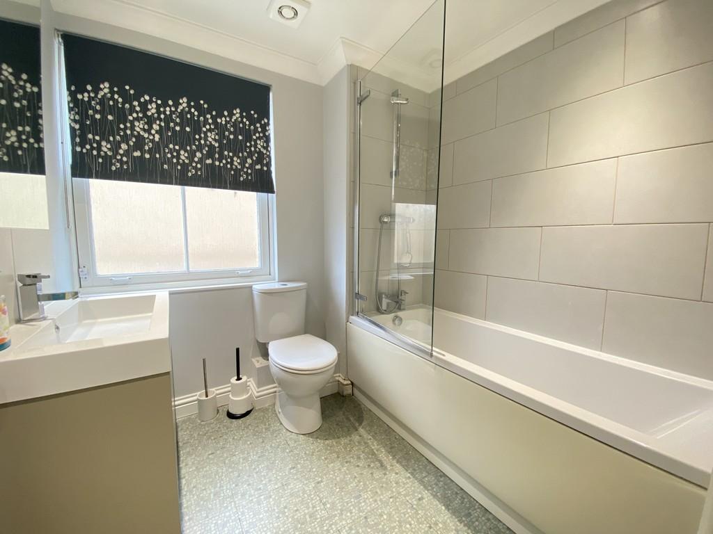 Main bathroom