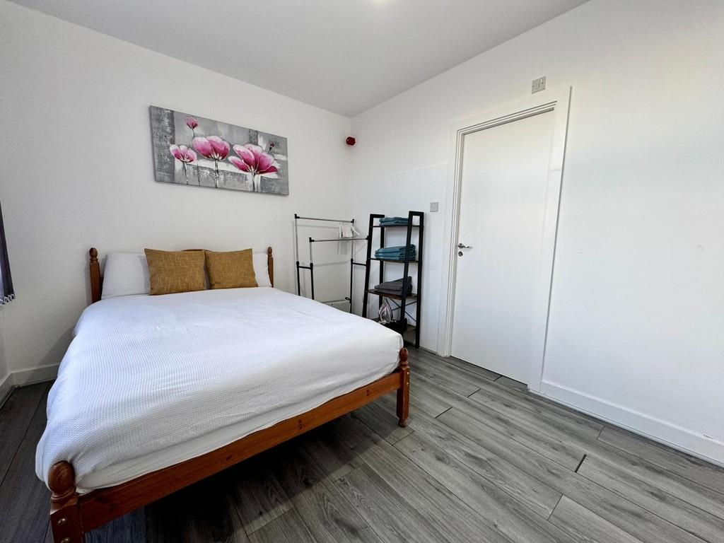 Whats App Image 2025-12-15 at 4.11.22 PM (1)