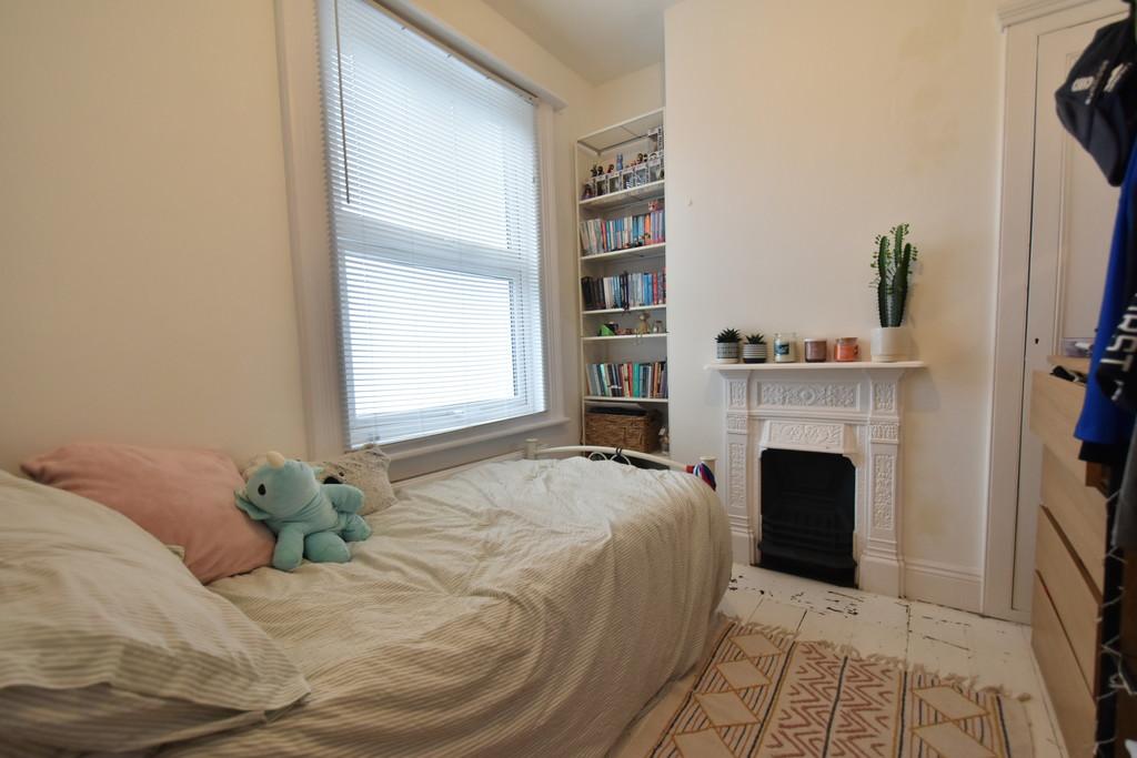 Single bedroom