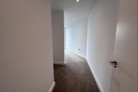3 bedroom apartment to rent, Three60, Manchester M15