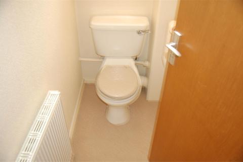 2 bedroom terraced house to rent, Batstone Close, Somerset BA1