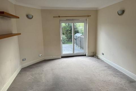 2 bedroom apartment to rent, Keymer Road, Hassocks