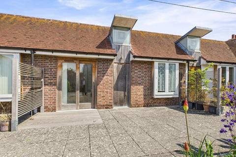 2 bedroom apartment for sale, Iron Bar Lane, Canterbury CT1