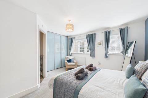 3 bedroom terraced house for sale, Flagstaff Court, Canterbury CT1