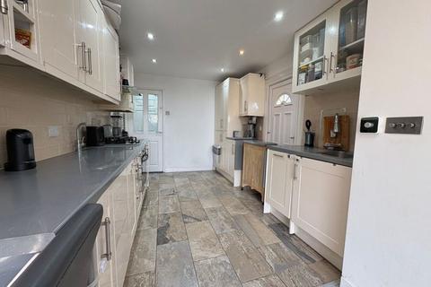 undefined, Minet Drive, Hayes, UB3