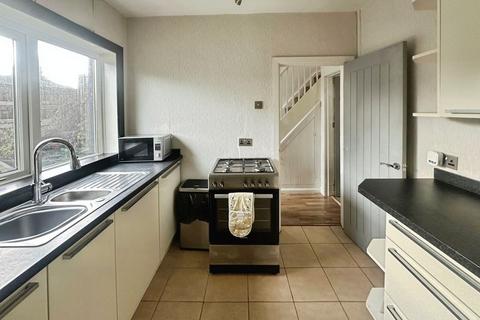 3 bedroom semi-detached house for sale, Outwood Road, Radcliffe