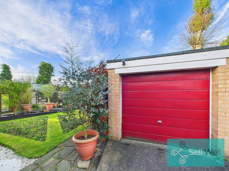 Detached Garage
