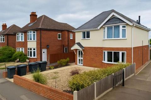 4 bedroom apartment for sale, Wallisdown Road, Bournemouth