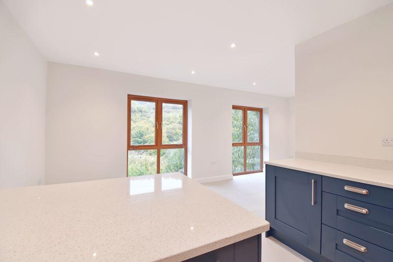 Kitchen / Dining...