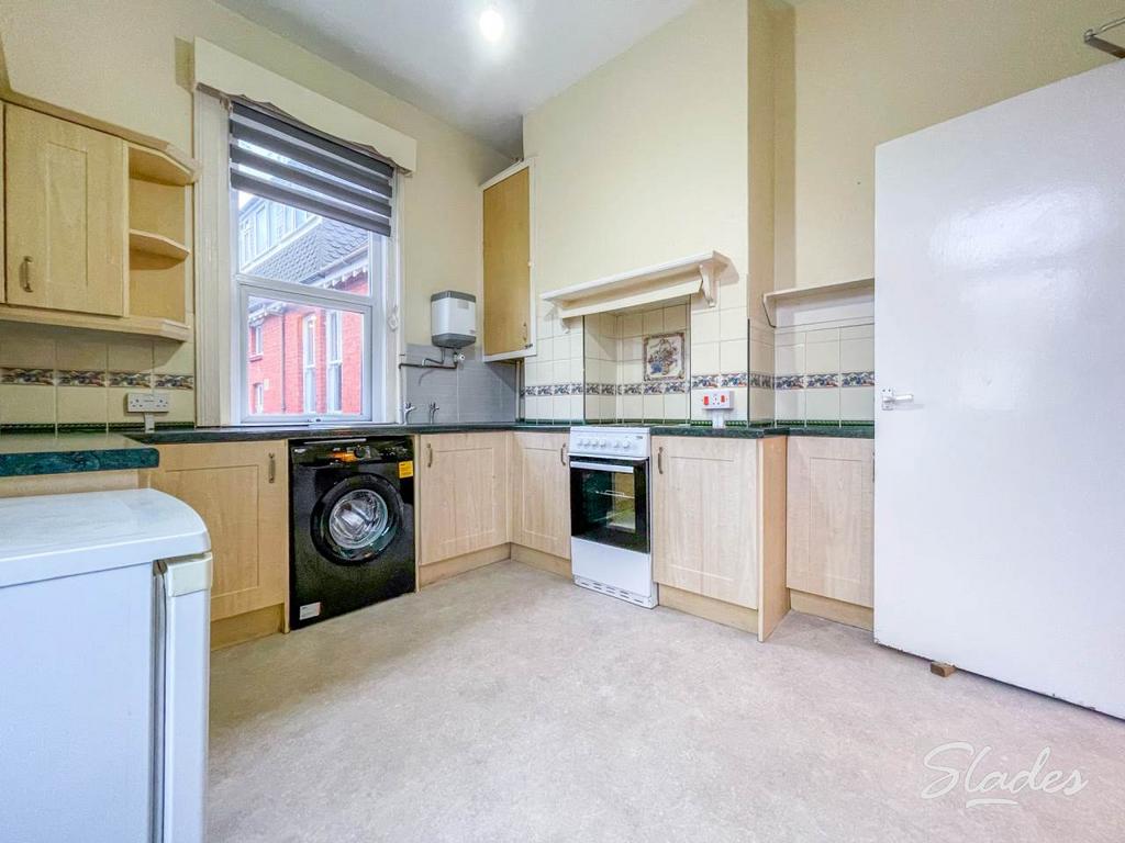4 watkin kitchen 3