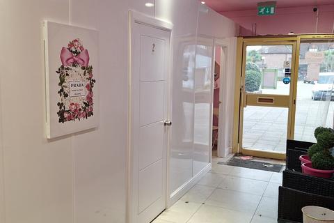 Retail property (high street) for sale, 19 Jengers Mead Billingshurst RH14 9PB