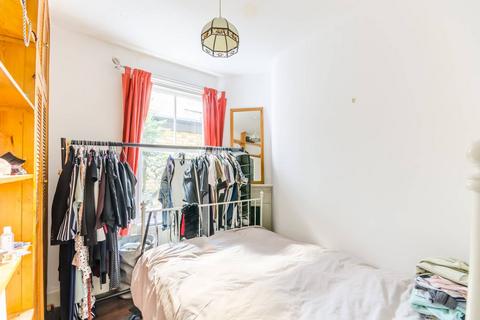 undefined, Bedford Hill, Balham, London, SW12