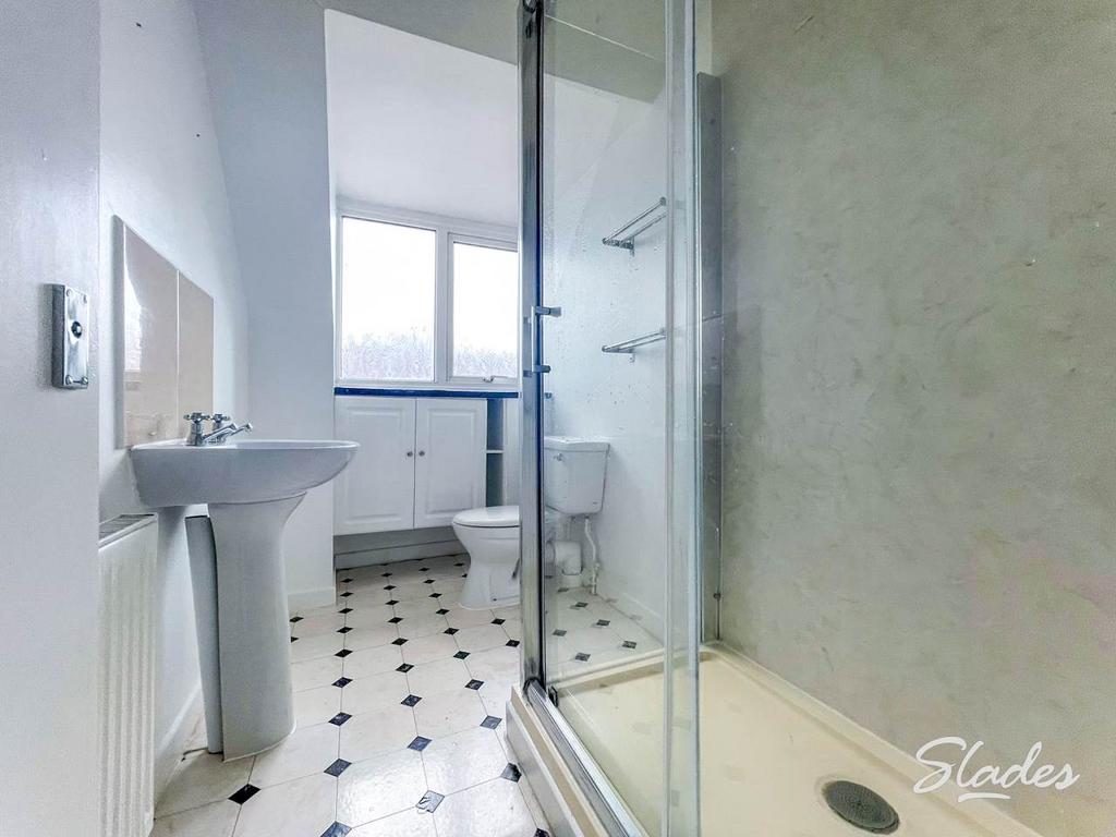4 percy shower room