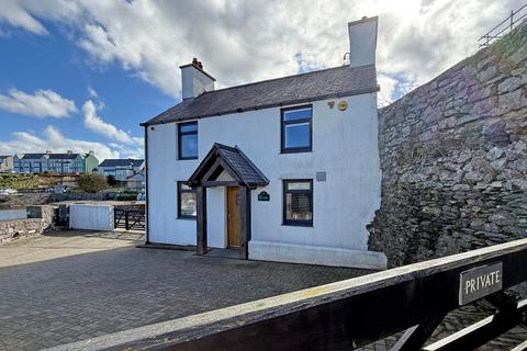 4 bedroom detached house for sale, Beach Road, Cemaes Bay, Isle of Anglesey, LL67