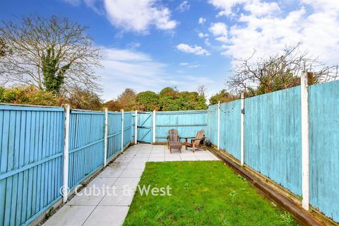 2 bedroom terraced house for sale, Waterside Drive, Chichester PO19
