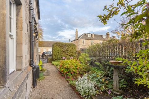 undefined, Ecclesmachan Road, Uphall EH52