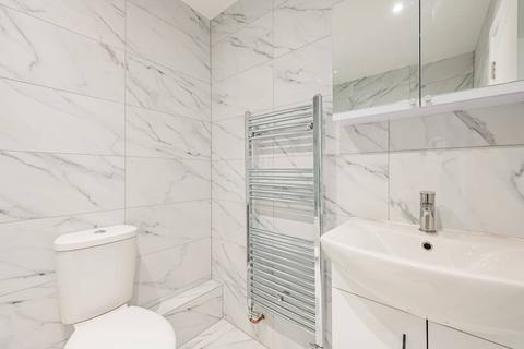2 bedroom flat to rent, East India Dock Road, E14, Poplar, London, E14