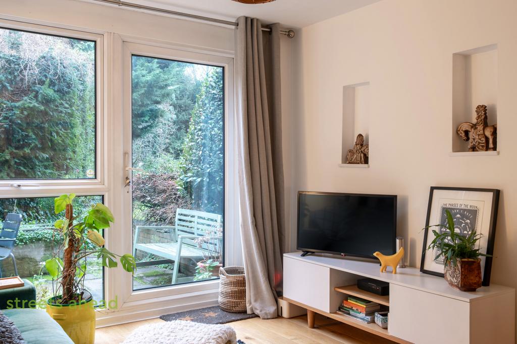 594c1d65-f254-43c...