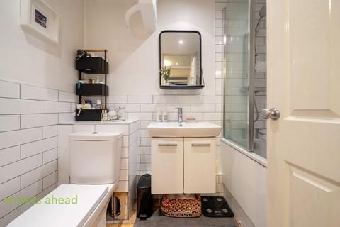 2 bedroom apartment for sale, Beulah Hill, Crystal Palace, SE19