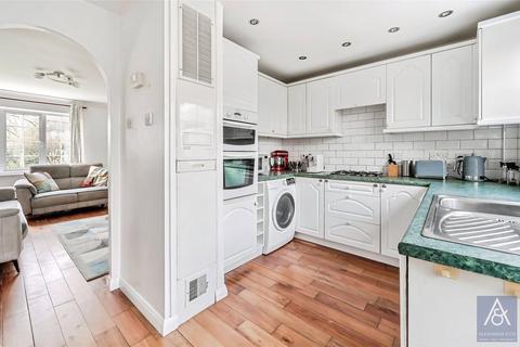 2 bedroom terraced house for sale, Akister Close, Buckinghamshire MK18