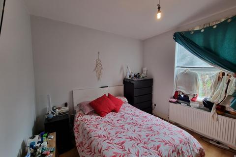 1 bedroom apartment to rent, Sidney Avenue, London, N13